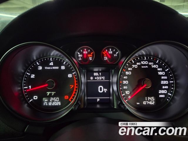 Audi TT 2010 — photo 8