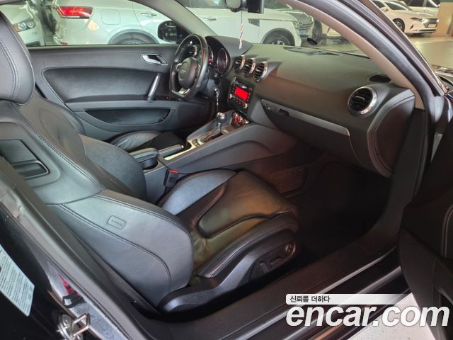 Audi TT 2010 — photo 10
