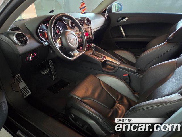Audi TT 2010 — photo 14