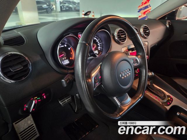 Audi TT 2010 — photo 15