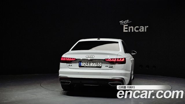 Audi A4 2023 — photo 4