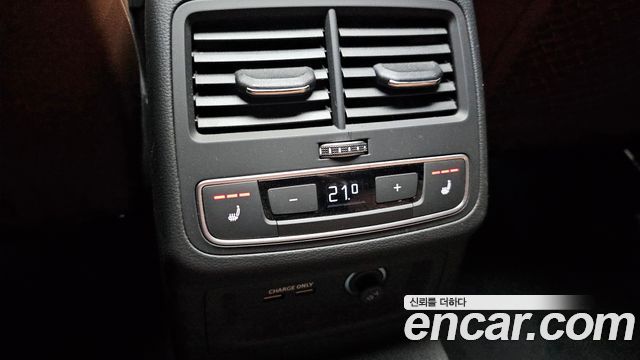Audi A4 2023 — photo 18