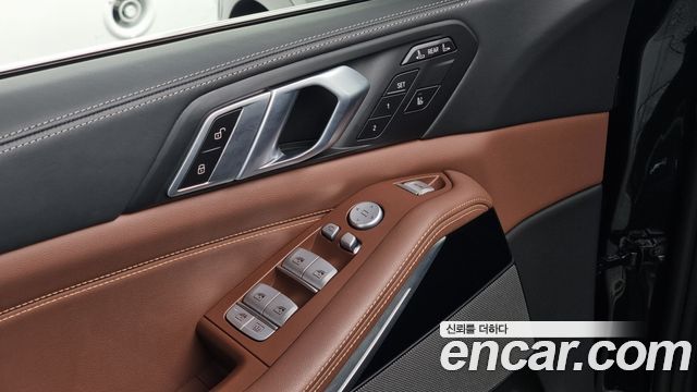 BMW X7 2024 — photo 17