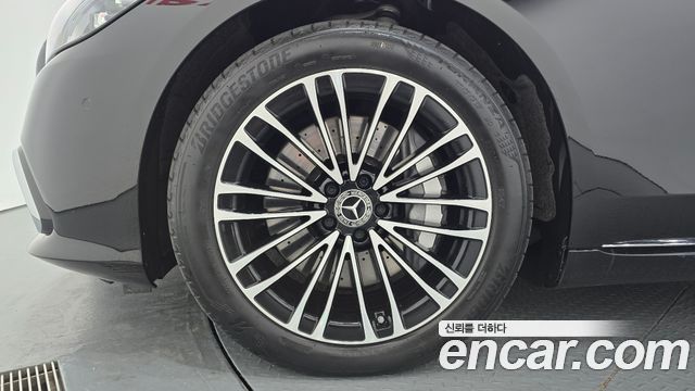 Mercedes-Benz S-Class 2024 — photo 5