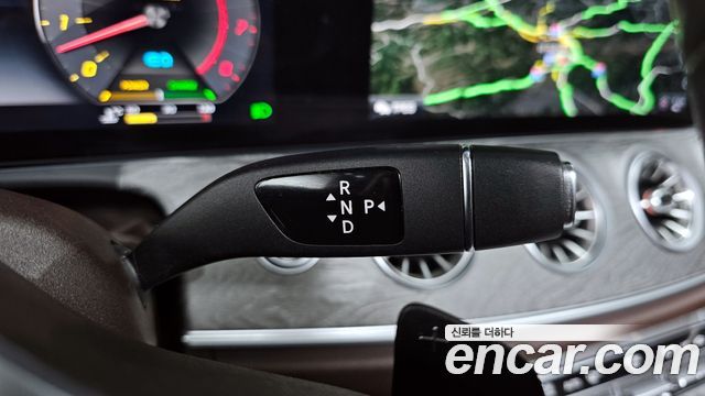 Mercedes-Benz CLS-Class 2020 — photo 9