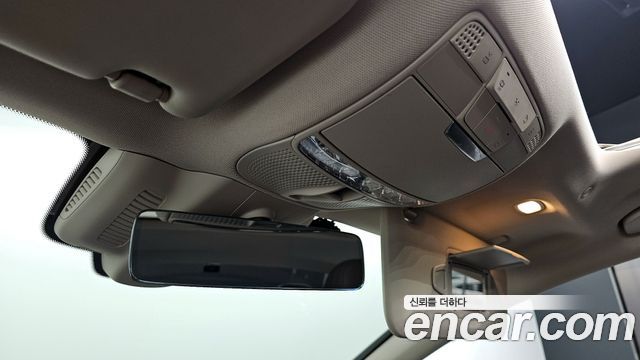 Mercedes-Benz CLS-Class 2020 — photo 20