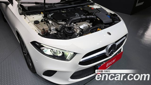 Mercedes-Benz A-Class 2023 — photo 6