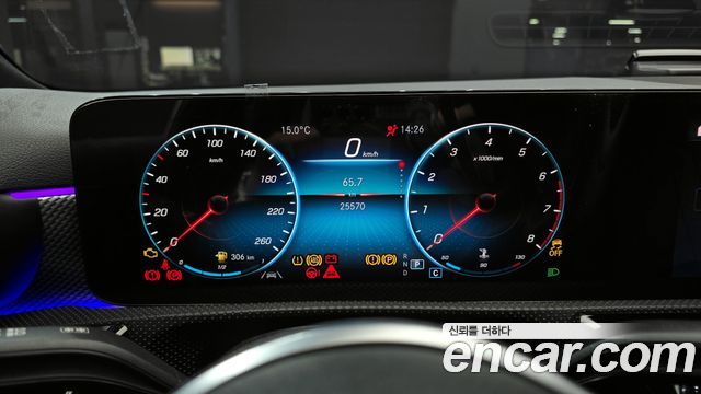 Mercedes-Benz A-Class 2023 — photo 8