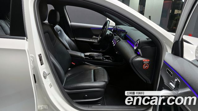 Mercedes-Benz A-Class 2023 — photo 10
