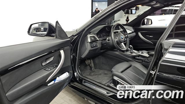 BMW Gran Turismo 2021 — photo 10