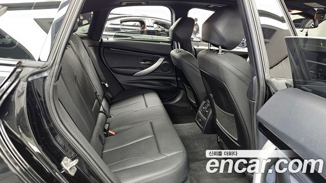 BMW Gran Turismo 2021 — photo 12
