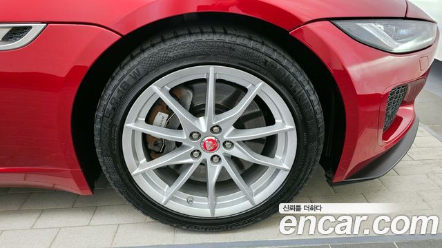 Jaguar F-TYPE 2021 — photo 5