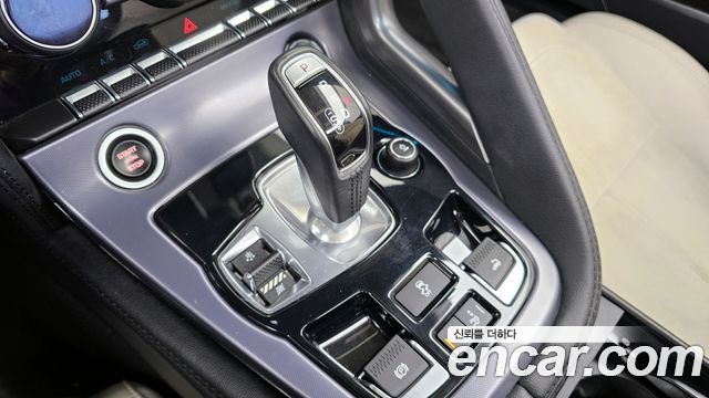 Jaguar F-TYPE 2021 — photo 9