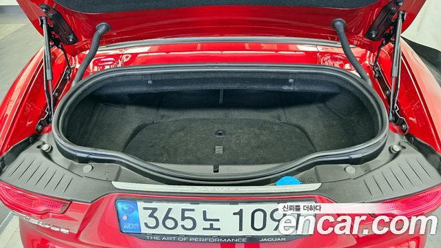 Jaguar F-TYPE 2021 — photo 20