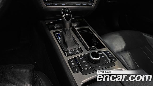 Hyundai Genesis 2016 — photo 9