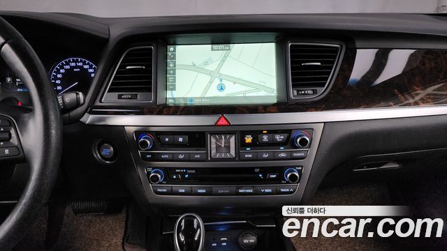Hyundai Genesis 2016 — photo 14