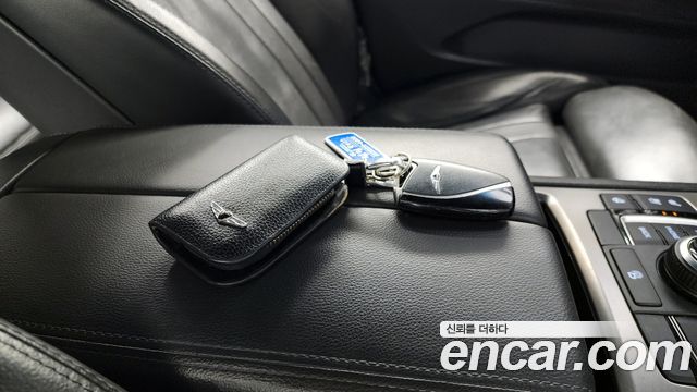 Hyundai Genesis 2016 — photo 18