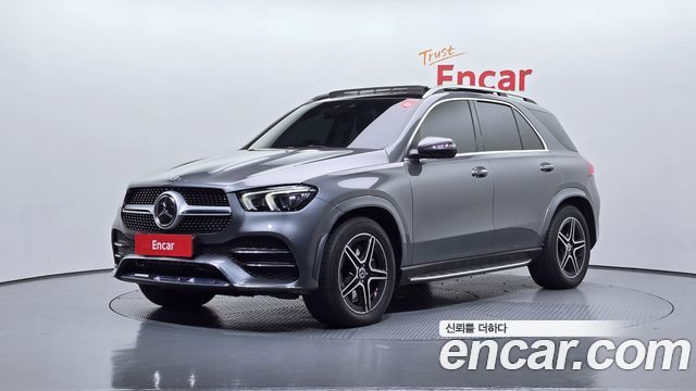 Mercedes-Benz GLE-Class 2021 — photo 1