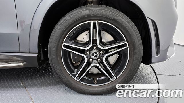 Mercedes-Benz GLE-Class 2021 — photo 5