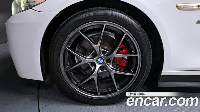 BMW 5-Series 2013 — photo 5
