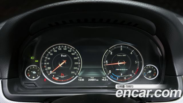 BMW 5-Series 2013 — photo 8