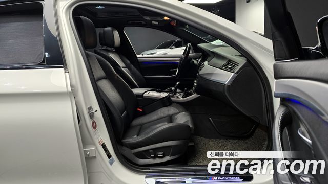 BMW 5-Series 2013 — photo 10
