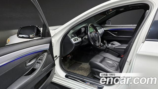 BMW 5-Series 2013 — photo 11