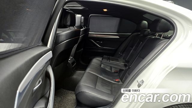 BMW 5-Series 2013 — photo 12