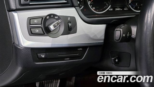 BMW 5-Series 2013 — photo 14