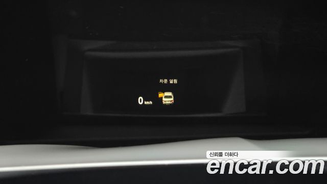 BMW 5-Series 2013 — photo 16