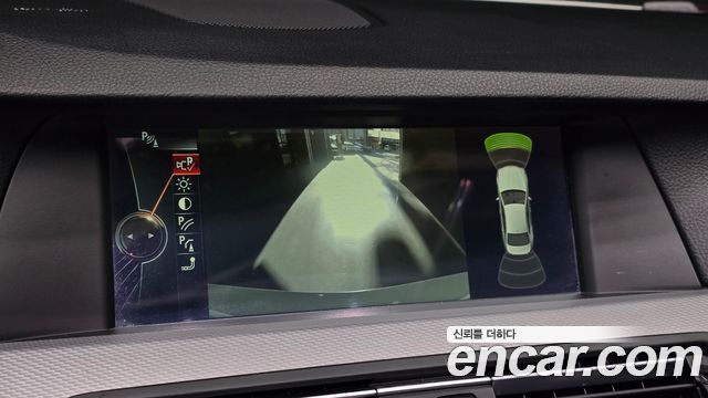 BMW 5-Series 2013 — photo 17