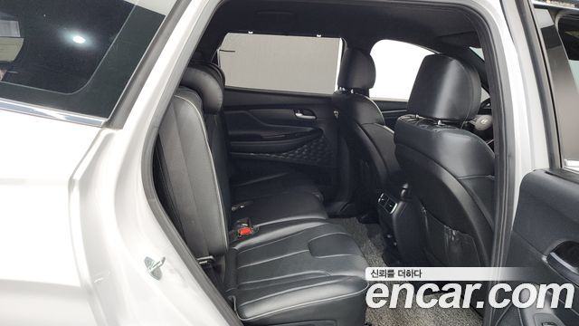 Hyundai Santafe 2021 — photo 12