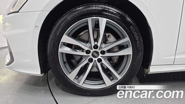 Audi A6 2021 — photo 5
