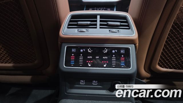 Audi A6 2021 — photo 19