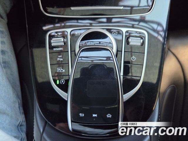 Mercedes-Benz CLS-Class 2020 — photo 15