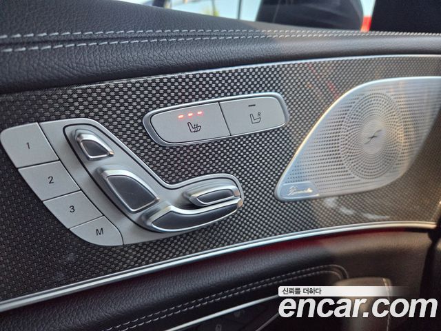 Mercedes-Benz CLS-Class 2020 — photo 17