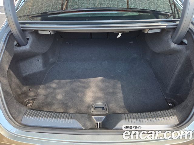 Mercedes-Benz CLS-Class 2020 — photo 20