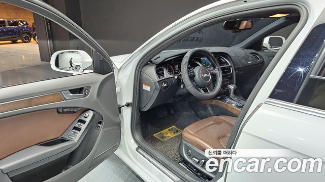 Audi A4 2015 — photo 11