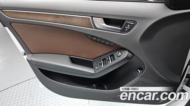 Audi A4 2015 — photo 14