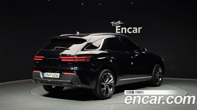 Genesis GV70 2021 — photo 2