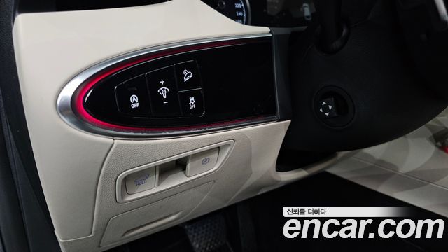 Genesis GV70 2021 — photo 18