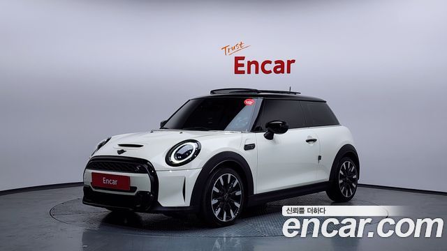 Mini Cooper 2022 — photo 1