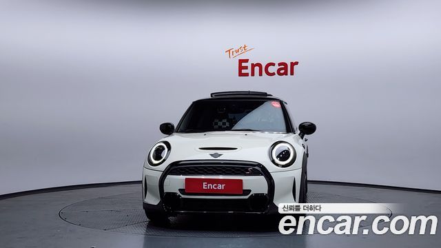 Mini Cooper 2022 — photo 3