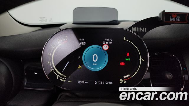 Mini Cooper 2022 — photo 8