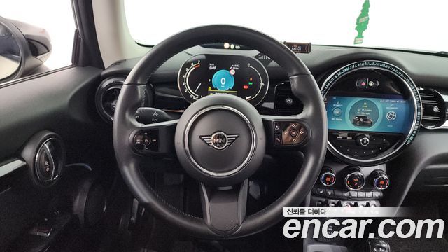 Mini Cooper 2022 — photo 13