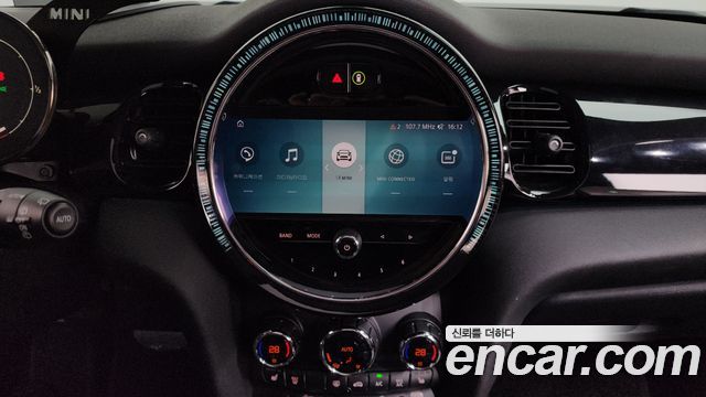 Mini Cooper 2022 — photo 14