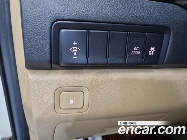 Kia Canival 2016 — photo 14
