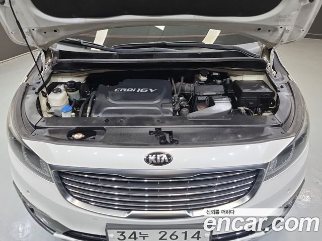 Kia Canival 2016 — photo 19