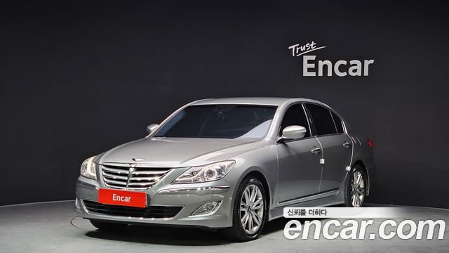 Hyundai Genesis 2012 — photo 1