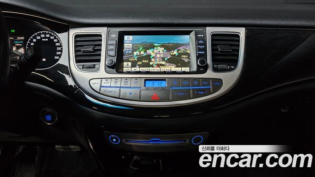 Hyundai Genesis 2012 — photo 12